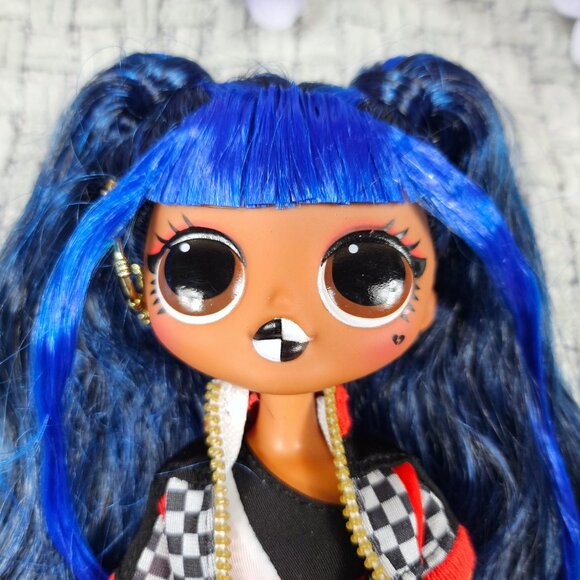 LOL Surprise! OMG Fashion Doll Downtown B.B. - Picture 2 of 3